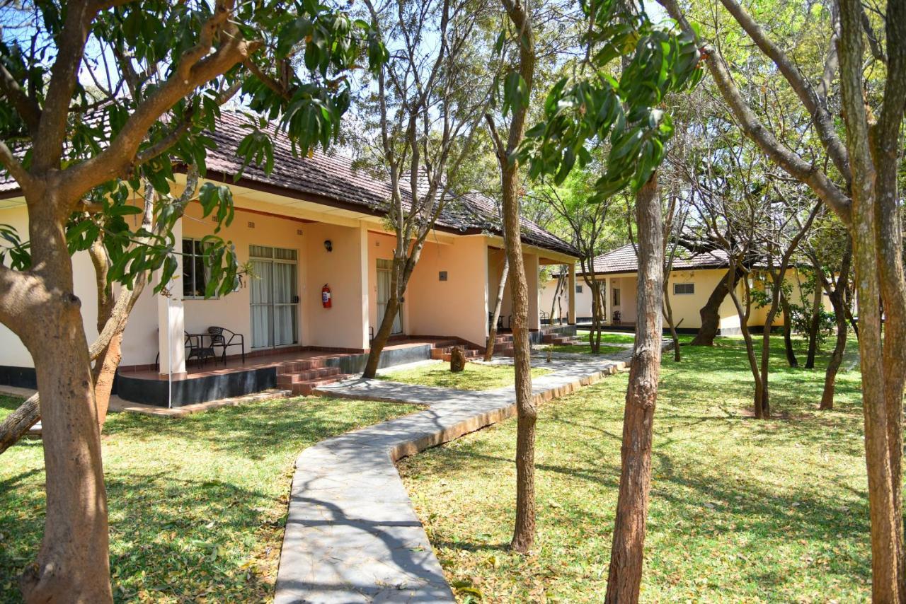 Chamba Valley Exotic Hotel Lusaka Exterior photo