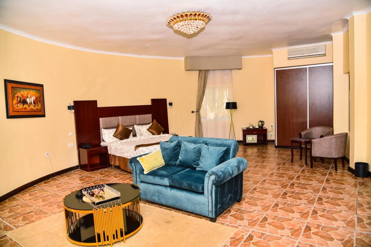 Chamba Valley Exotic Hotel Lusaka Exterior photo