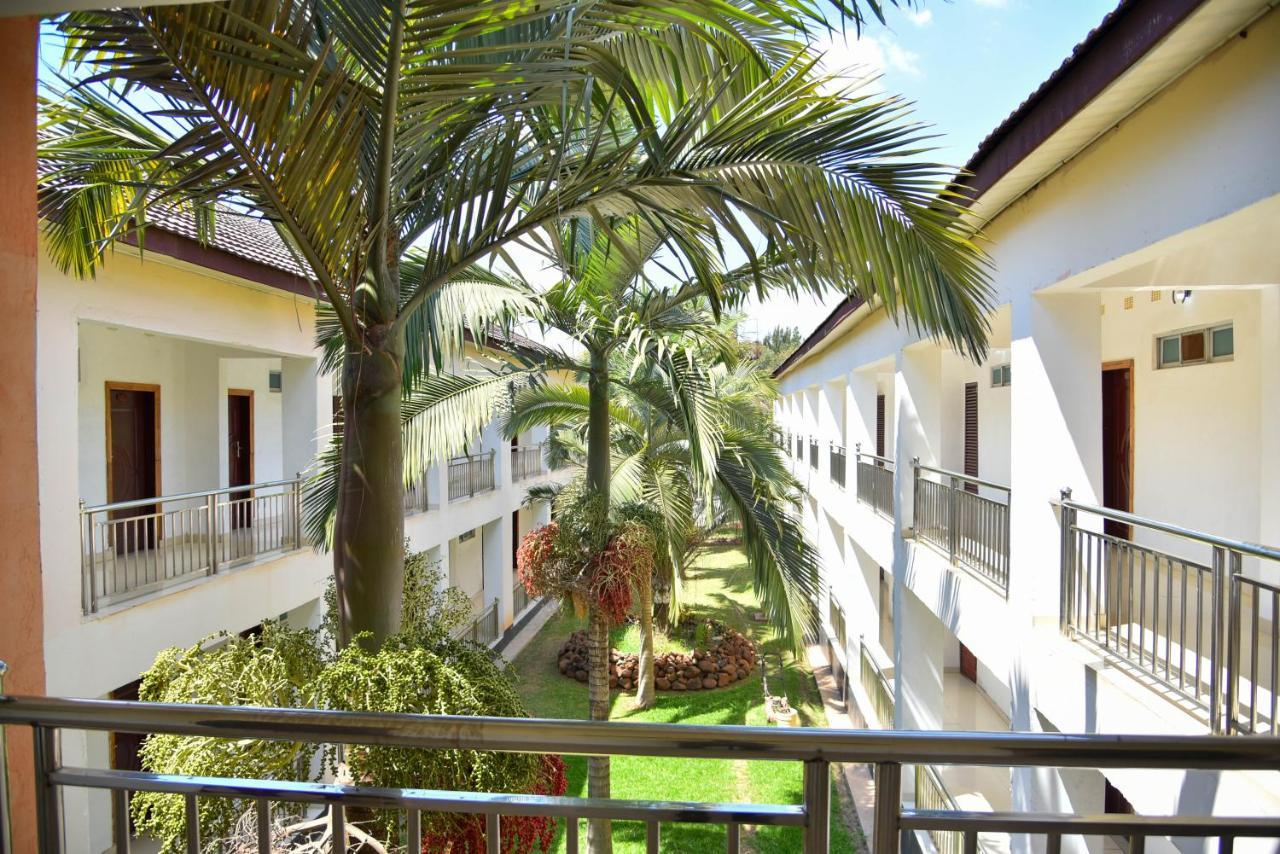 Chamba Valley Exotic Hotel Lusaka Exterior photo