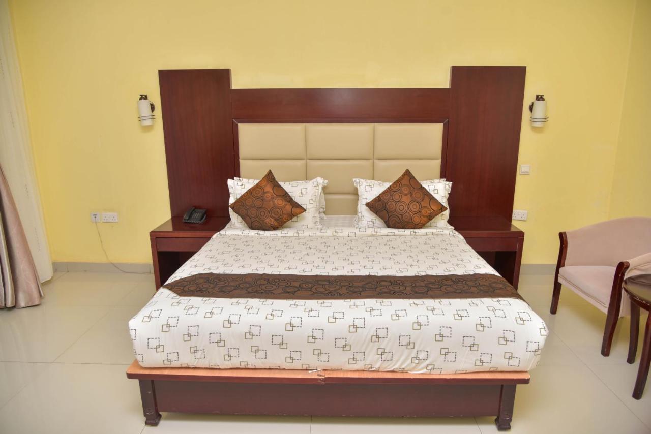 Chamba Valley Exotic Hotel Lusaka Exterior photo