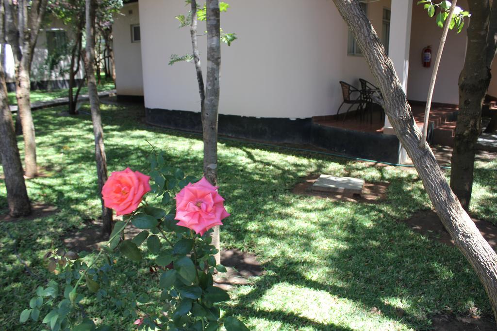 Chamba Valley Exotic Hotel Lusaka Exterior photo