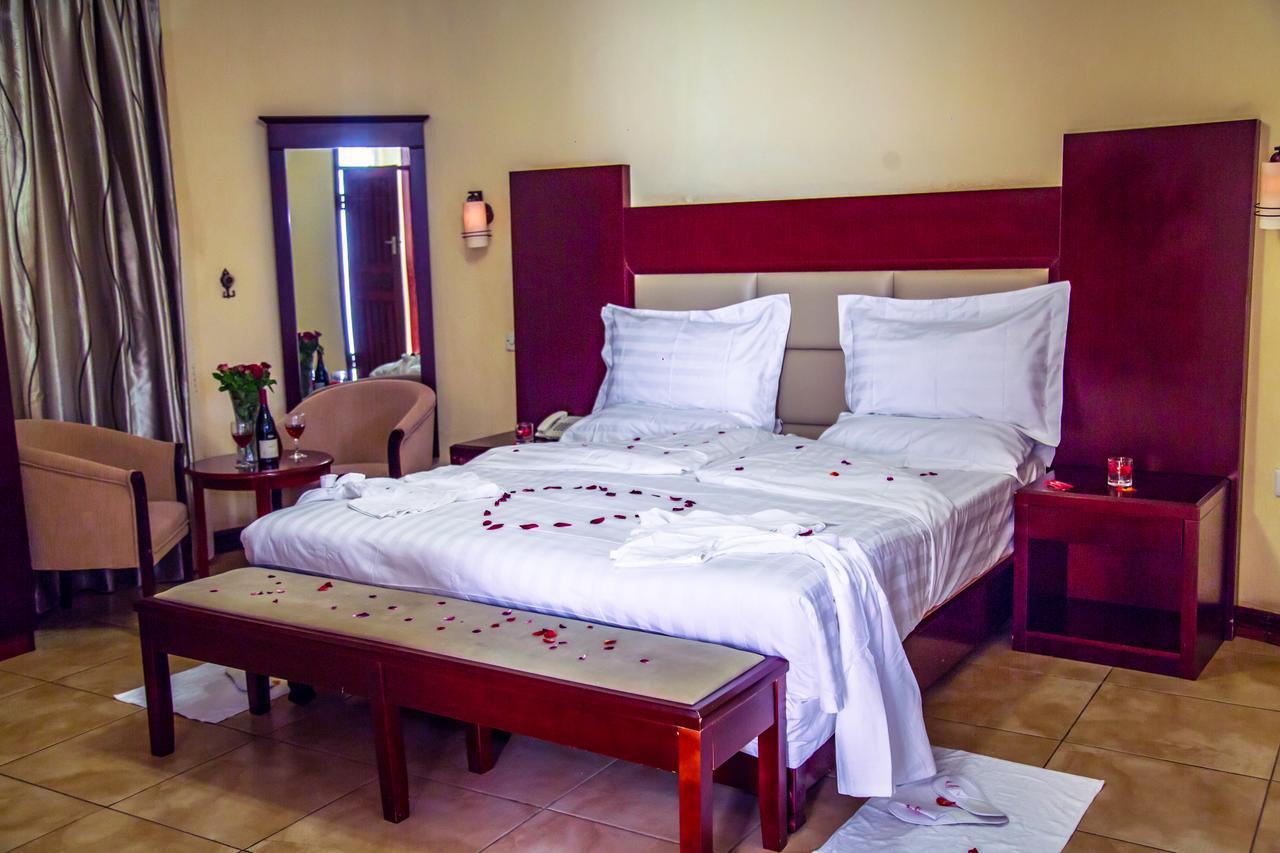 Chamba Valley Exotic Hotel Lusaka Exterior photo