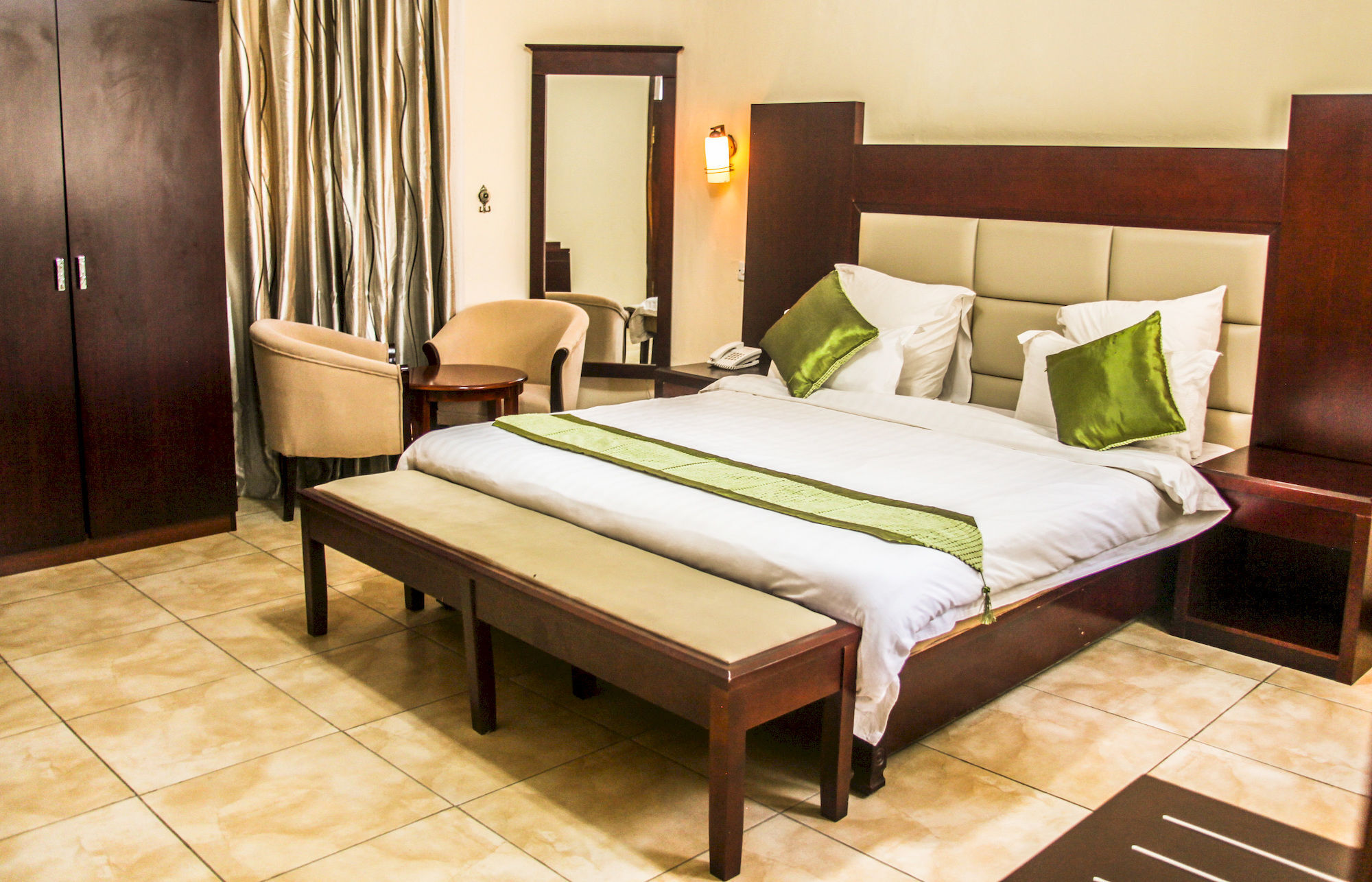 Chamba Valley Exotic Hotel Lusaka Exterior photo